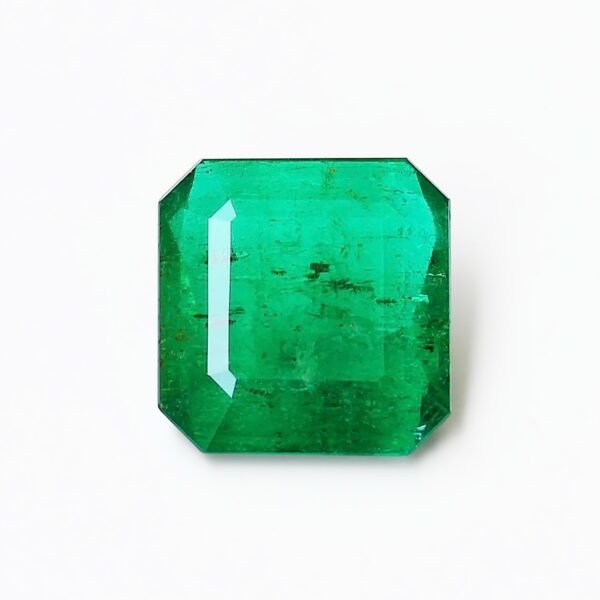 IGI Certified Natural & Unheated Green Emerald Gemstone-PAKISTAN