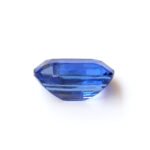 IGI Certified Natural & Unheated Blue Sapphire Gemstone - Madagascar - Image 5