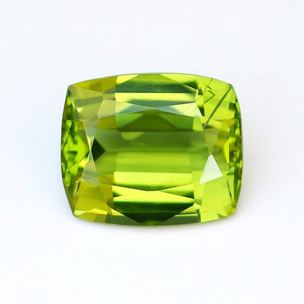 IGI Certified Natural & Unheated Green Peridot Gemstone-PAKISTAN