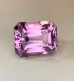 IGI Certified 21.91 Cts Natural Purple Kunzite Gemstone - Image 4