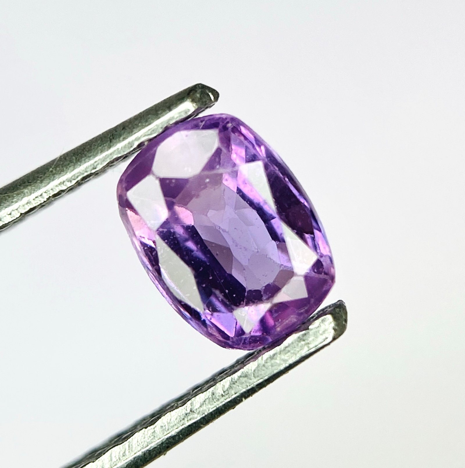 IMG_4455 IGI Certified 0.81 Cts Natural Color Change Sapphire Gemstone - Image 1