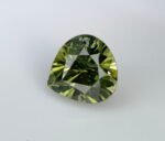 IGI Certified 1.32 Cts Natural Green Sapphire Gemstone - Image 7